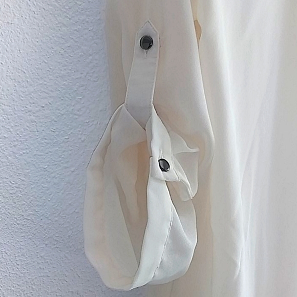 My Michelle Ivory Blouse - Picture 3 of 6